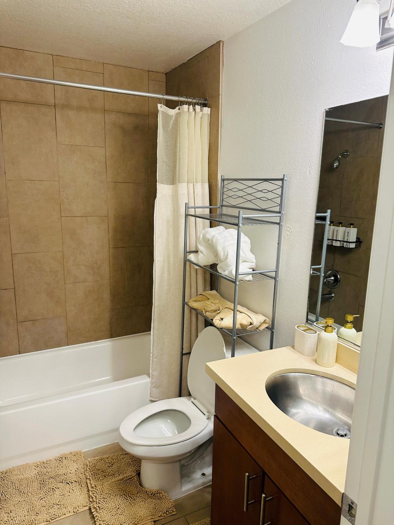 Mid-city Charm 2br Near Hotspots! Los Angeles